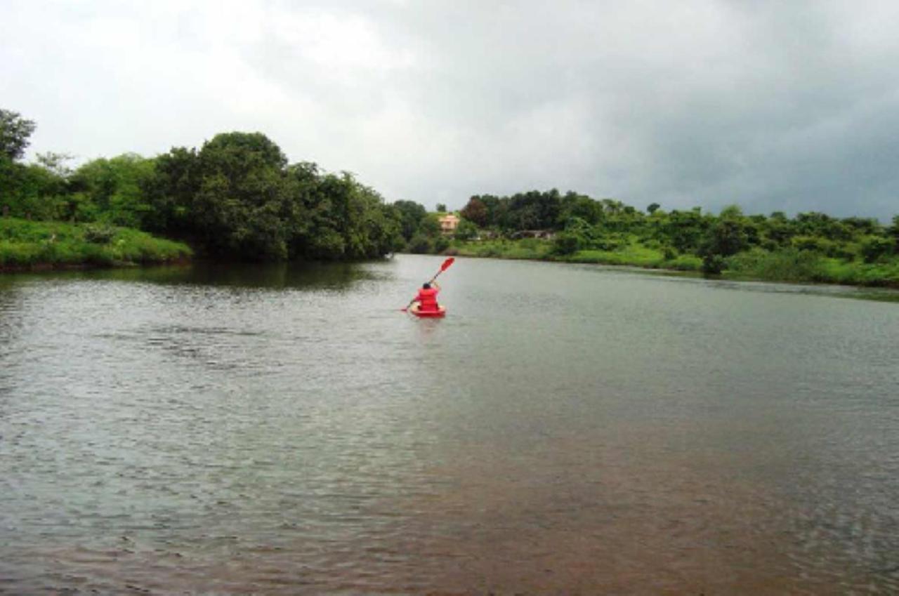 U Rivergate Karjat Buitenkant foto
