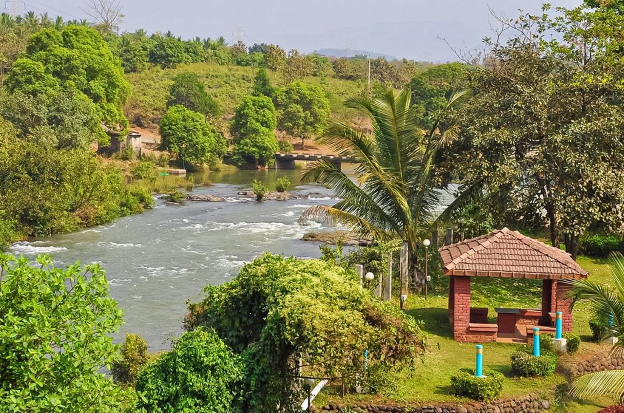 U Rivergate Karjat Buitenkant foto