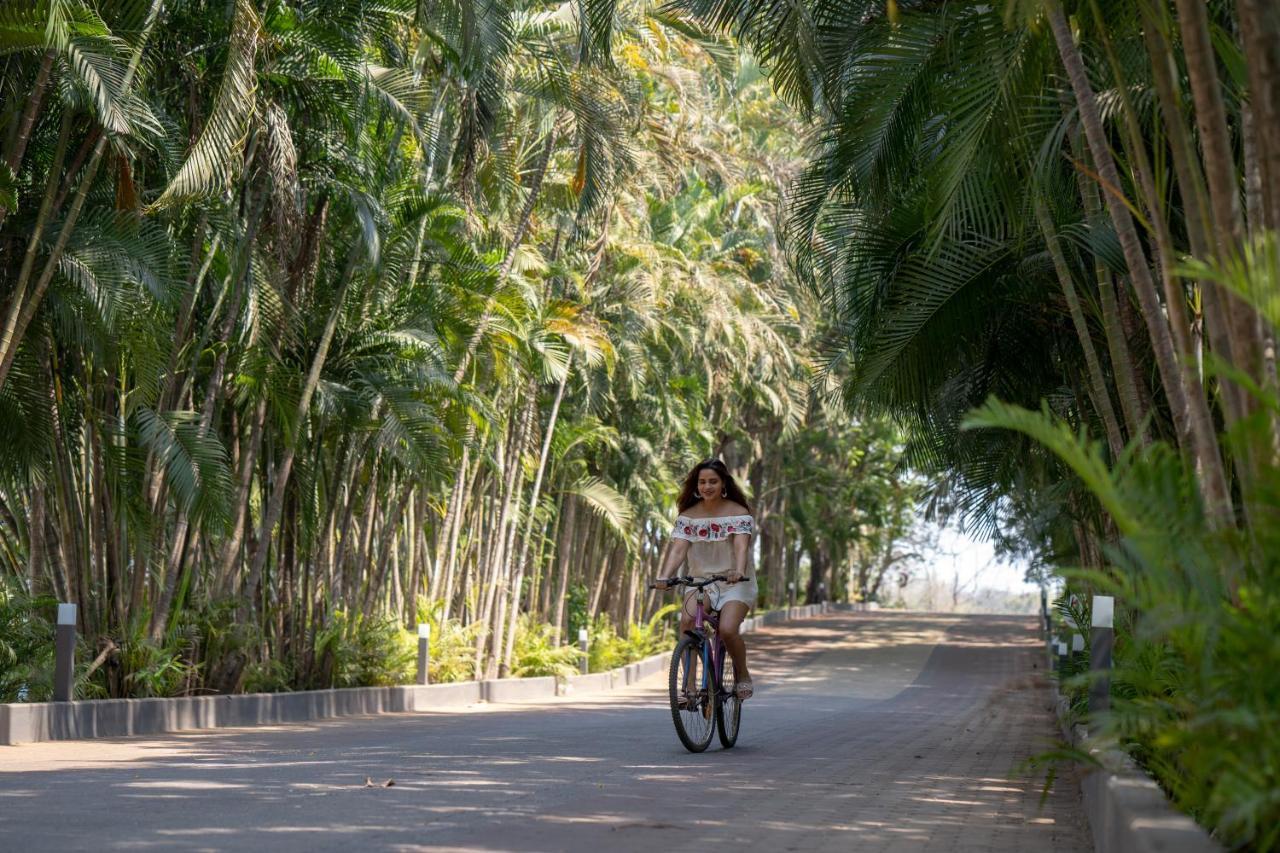 U Rivergate Karjat Buitenkant foto