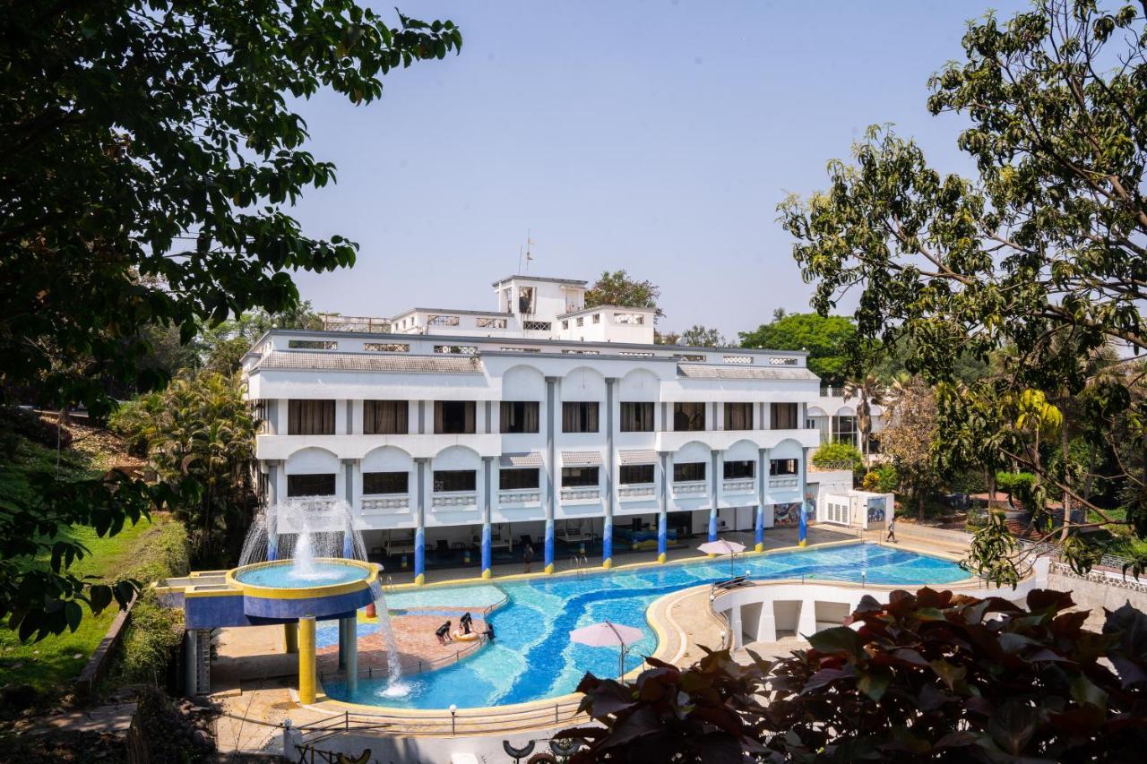 U Rivergate Karjat Buitenkant foto